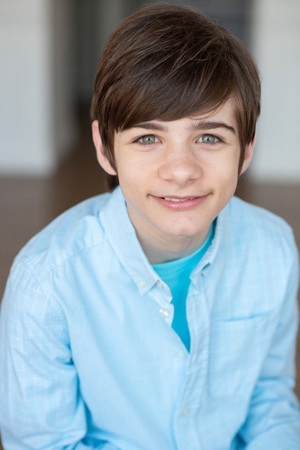 Brayden Eaton como Armen