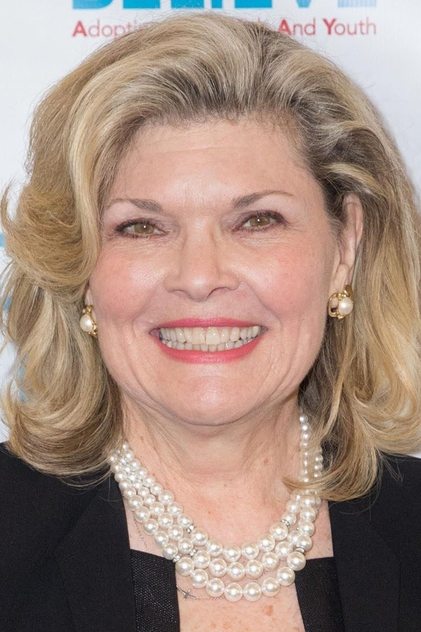 Debra Monk dans le rôle de Pam Garrety