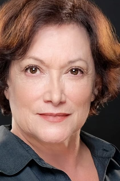 Geraldine Singer als Mrs. Collins