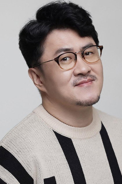 德夫康 饰 本人