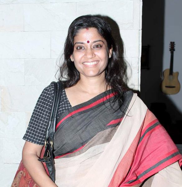 Renuka Shahane trocou o papel de irmã perfeita de Bollywood pela direção de mulheres difíceis