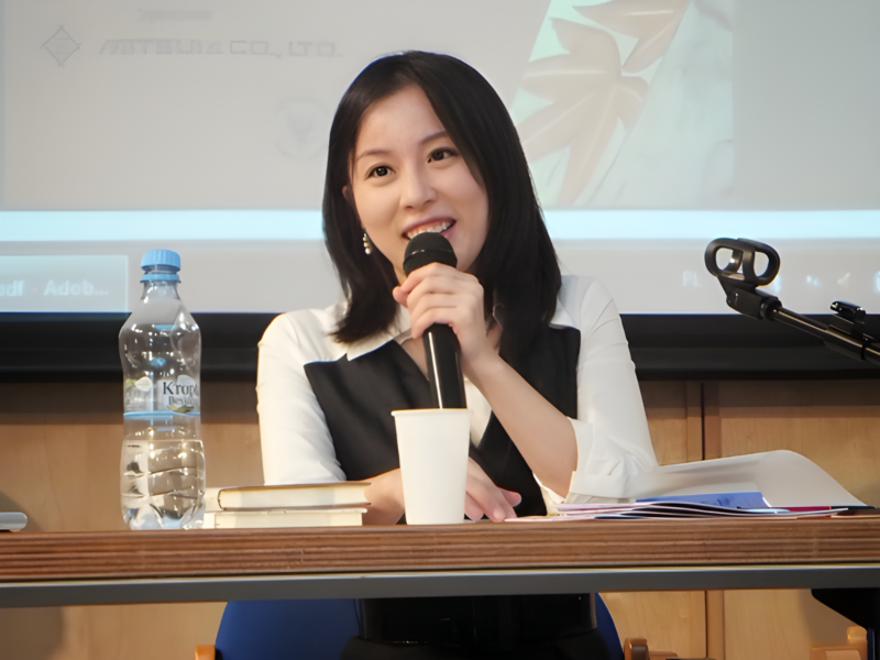 Risa Wataya: Die jugendliche Akutagawa-Preisträgerin hinter der Geschichte zu YOASOBIs neuem NHK-Titelsong