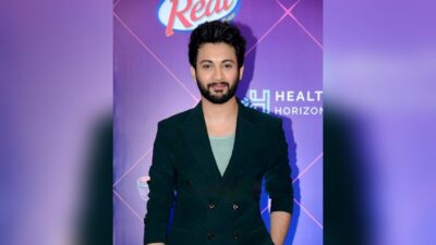 Rohit Saraf in a dark green double-breasted suit at the OTTPlay Change Makers Awards in Mumbai, 2023