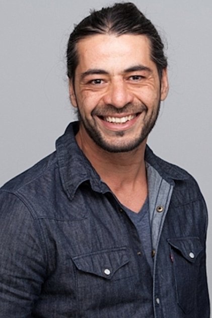 Tamer Burjaq nel ruolo di Boris