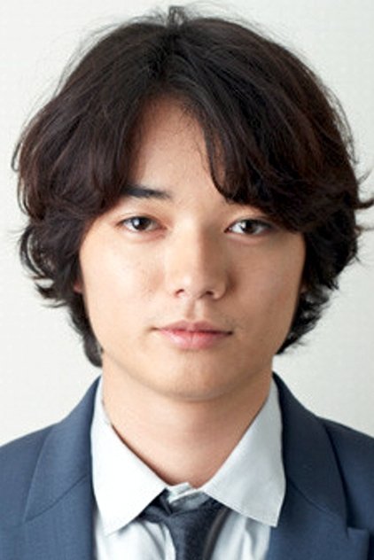 Shōta Sometani dans le rôle de Satake