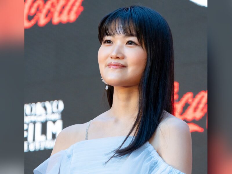 Saori Hayami: głos, który zna każdy fan anime, i piosenkarka, której mało kto słuchał