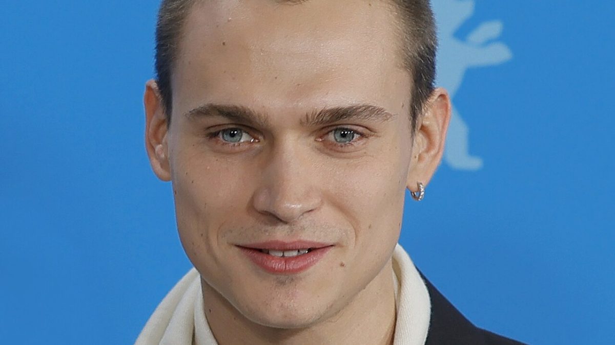 Saul Nanni, de galã da Netflix em Il Gattopardo a ator premiado com La gioia