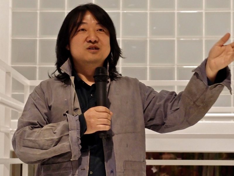 宋冬：用清水写日记的艺术家，却把母亲的一万件旧物全部留下
