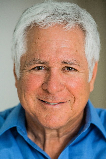 Robert Toupin dans le rôle du Père
