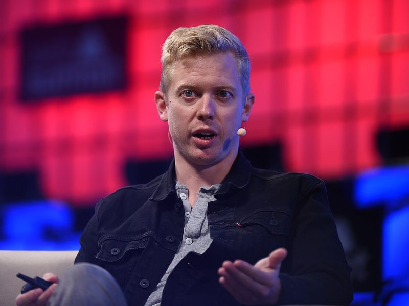 Steve Huffman: vendió Reddit, se arrepintió y regresó para cobrar por cada conversación