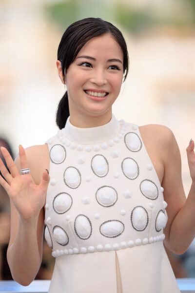 Suzu Hirose