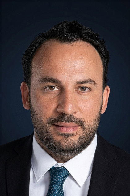 Ferit Aktuğ dans le rôle de Şehmuz