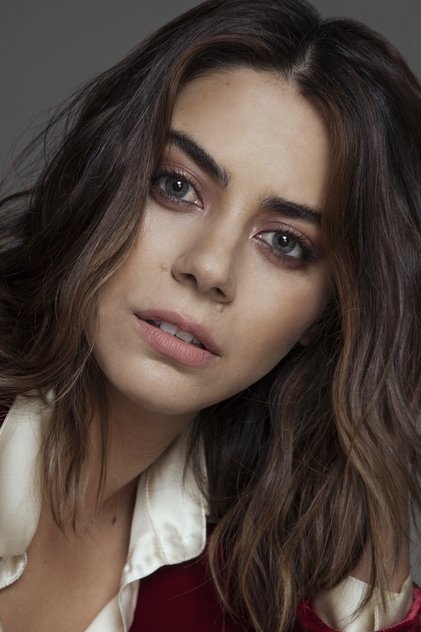 Lorenza Izzo as Angela de Grassi