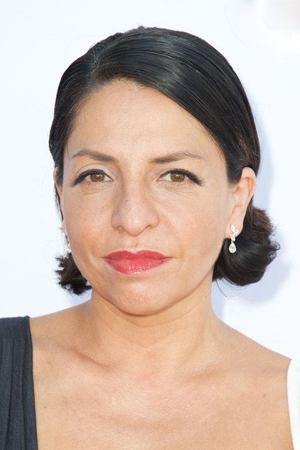 Veronica Falcón dans le rôle de Julia