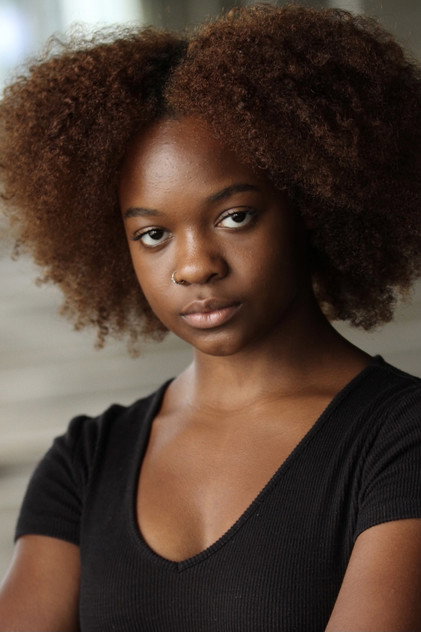 Leeann Ross como Cassidy