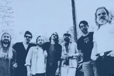 Smashing Pumpkins em ritmo de mariachi: o country dos anos 90 sincero de Very Old Morris