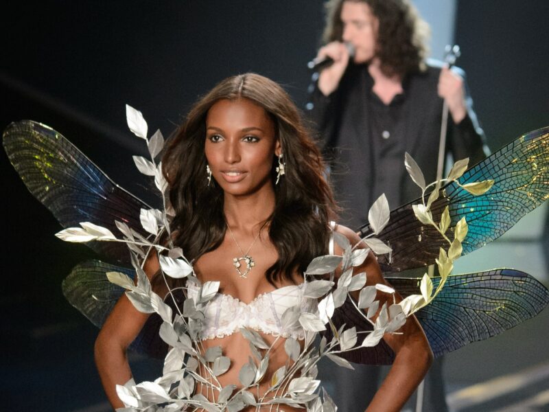 Victoria’s Secret Fashion Show 2026 traz a Angel de volta, mas sem o contrato
