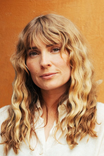 Aliette Opheim como Forsberg
