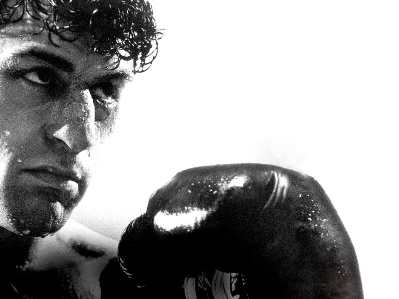 Kızgın Boğa, Scorsese’nin bir boksörün çöküşünü siyah beyaz çektiği başyapıt