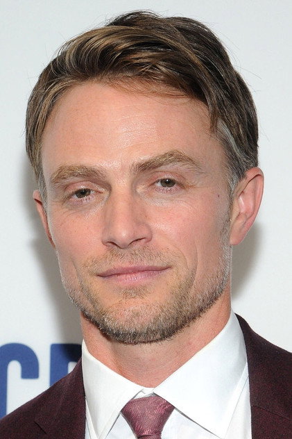 Wilson Bethel rolünde Benjamin Poindexter / Bullseye