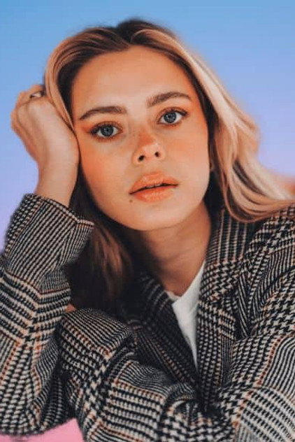 Elli Rhiannon Müller Osborne dans le rôle de Margrethe