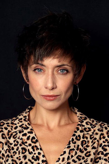 Mariam Torres como Lucia