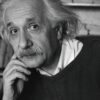 Einstein and the Bomb: la performance intensa di Aidan McArdle dà nuova forza al dramma storico