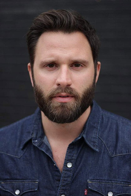 クインシー・ダン=ベイカー 役 William Tyler
