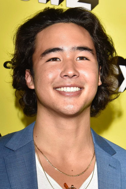 Nico Hiraga como Ryan