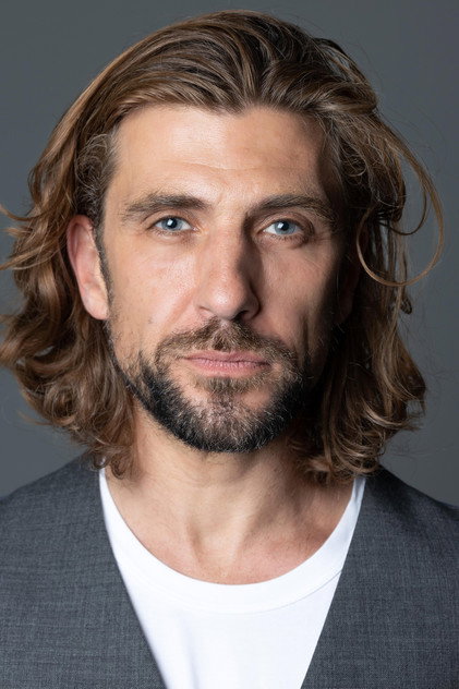 Julien Paschal como François Polignac