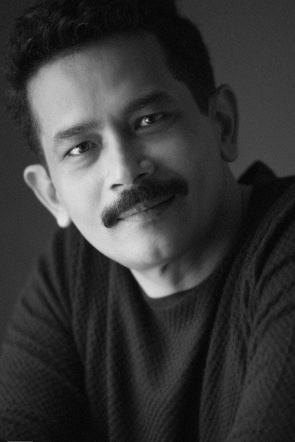 Atul Kulkarni dans le rôle de Shashank