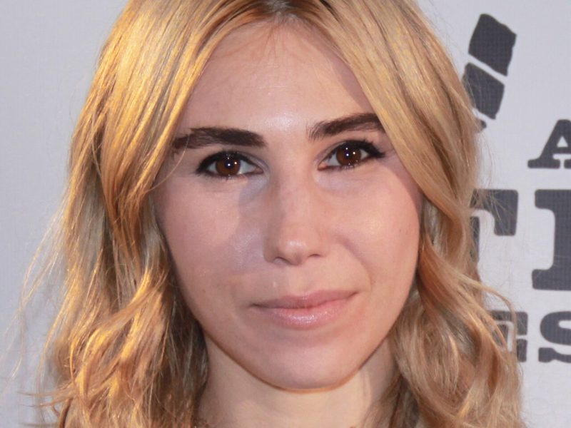 Zosia Mamet: Girls की Shoshanna दस साल बाद प्रोड्यूसर बनकर HBO पर लौटेंगी