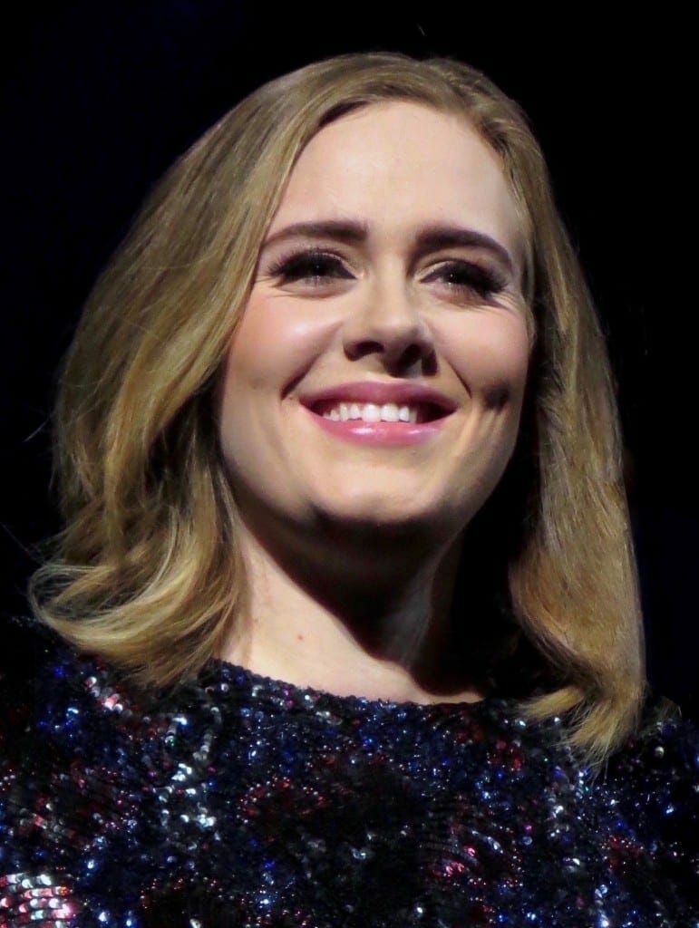 Adele en el 2016. Fuente: flickr. Autor: Marc E.