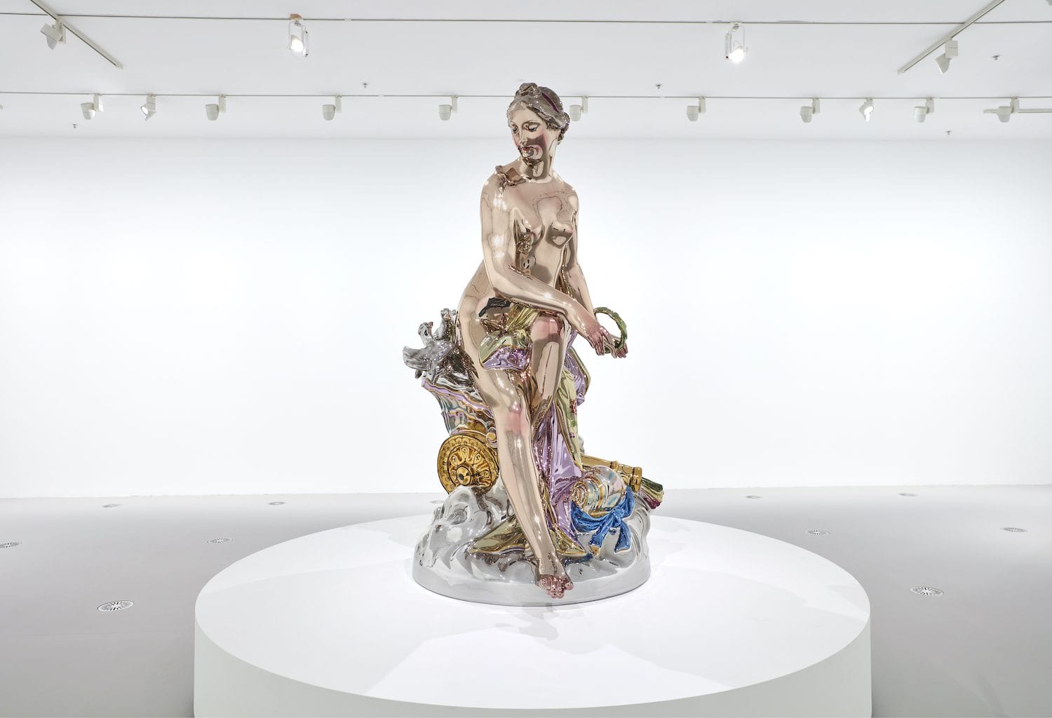 Jeff Koons, Venus, 2016-2020 © Jeff Koons, Photo Sean Fennessy, Courtesy National Gallery of Victoria and Pace Gallery