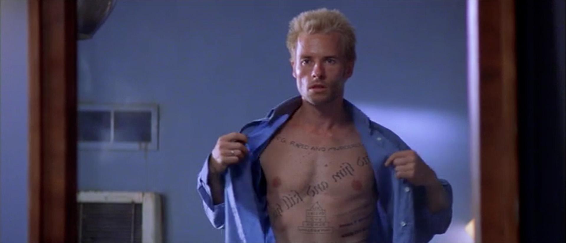 Memento (2000)