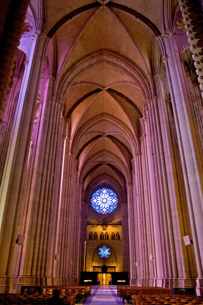 Artist Jacques Jarrige’s site-specific Christ sculpture at St. John the Divine Cathedral, New York Photo by Helena Kubicka de Bragança. Courtesy of The Cathedral Church of Saint John the Divine