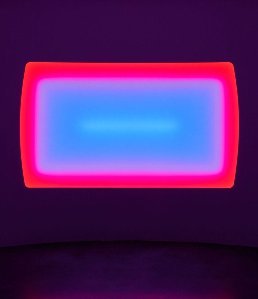 James Turrell, Elemental, Wide Rectangular Curved Glass, 2021 © James Turrell, courtesy Pace Gallery