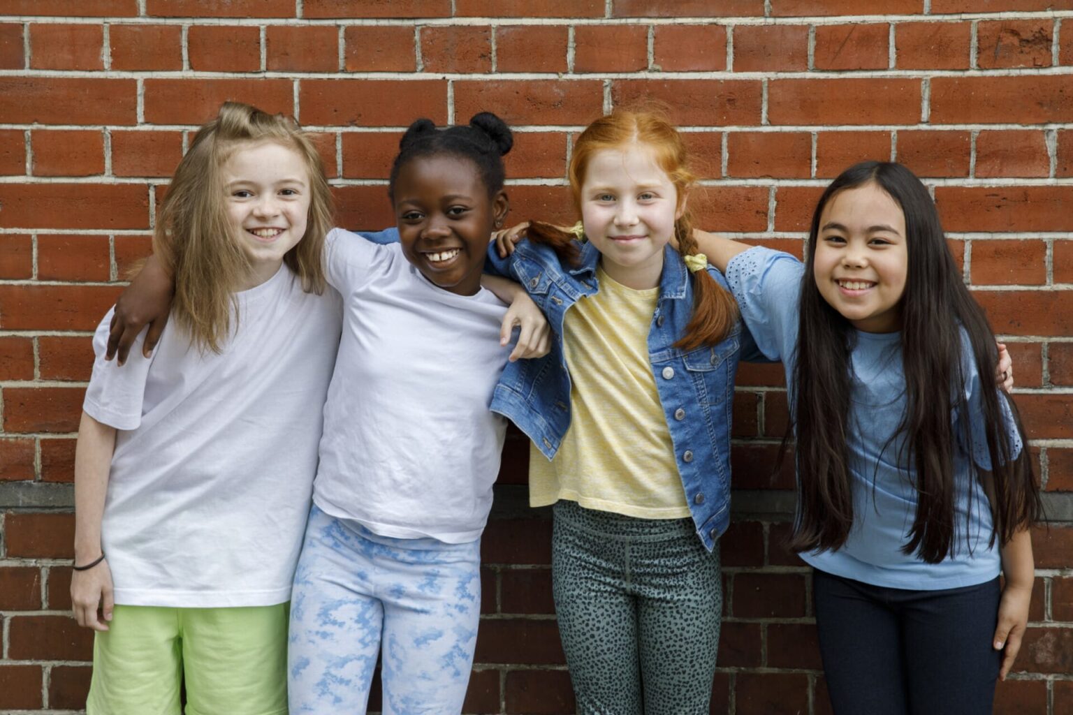 L-R Maisie Mardle, Heidi Williams, Laurel Sumberg and Victoria Alsina. Photo by Ellie Kurttz