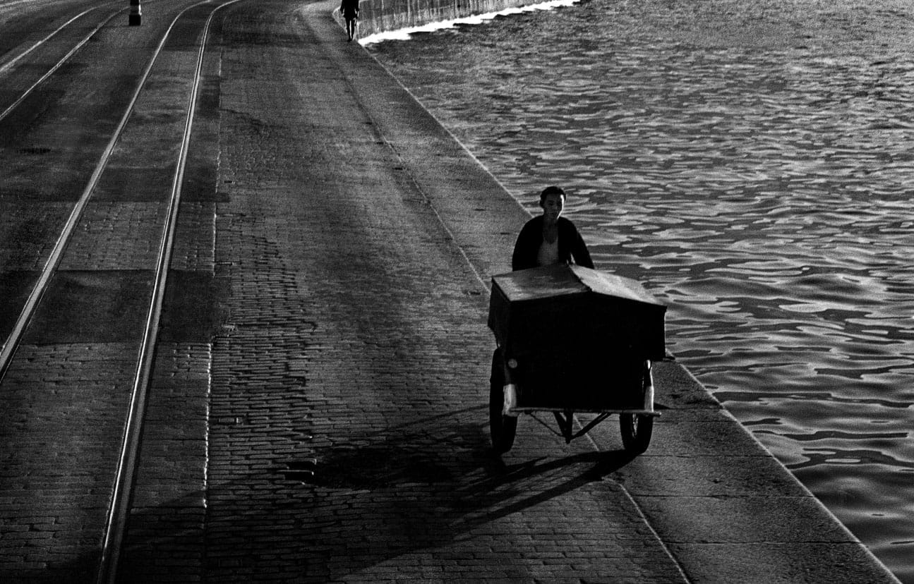 Fan Ho 何藩, 'As Evening Hurries By(日暮途遠)' Hong Kong 1955, courtesy of Blue Lotus Gallery