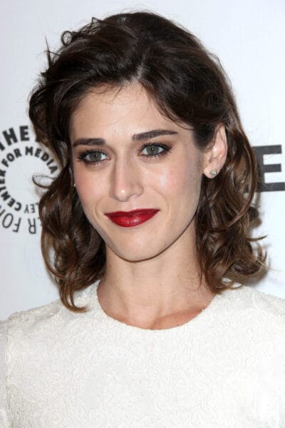 Lizzy Caplan