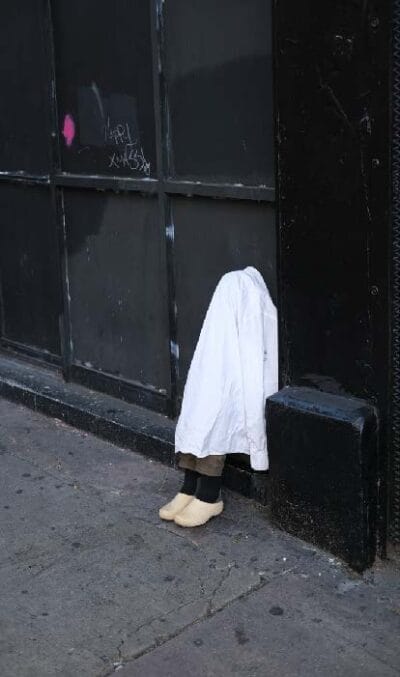 Carlos Leal, Ghost in the city, 2022