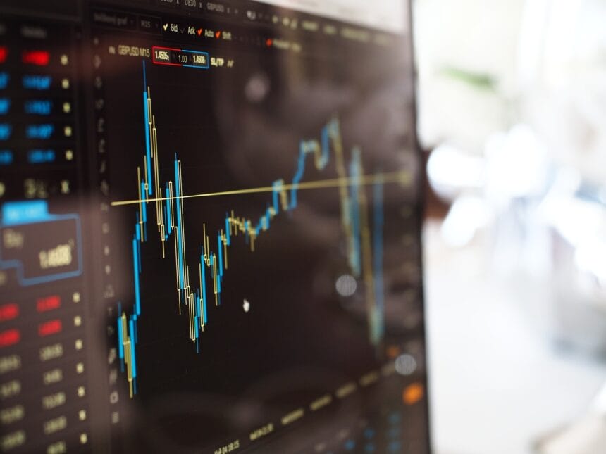 Deciphering the Impact of Trading Volume onChainlink's Trading Strategies