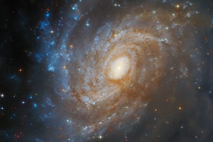 Credits: ESA/Hubble & NASA, J. Dalcanton, Dark Energy Survey/DOE/FNAL/DECam/CTIO/NOIRLab/NSF/AURA; Acknowledgement: L. Shatz