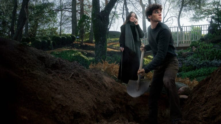 "Der Gärtner" auf Netflix Eine dornige Geschichte über Liebe, Verlust