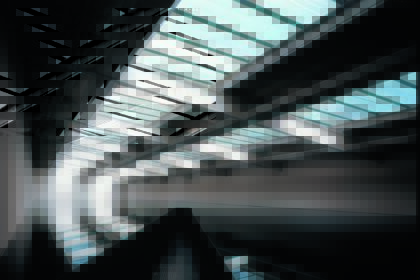 Richard Wilson, 20:50. Courtesy of the artist and Saatchi Gallery. Installation view at Saatchi Gallery, 1991